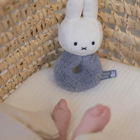 Miffy Fluffy Modra zajčja ropotuljica